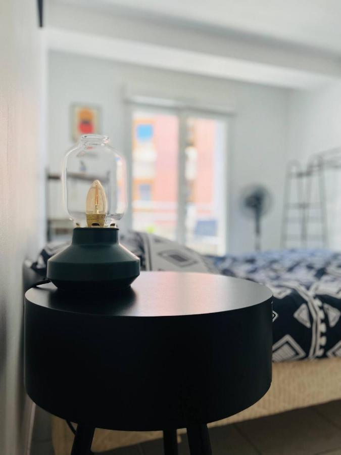 Studio Le 2, Free Parking, Free Wifi, Transports Leilighet Nîmes Eksteriør bilde