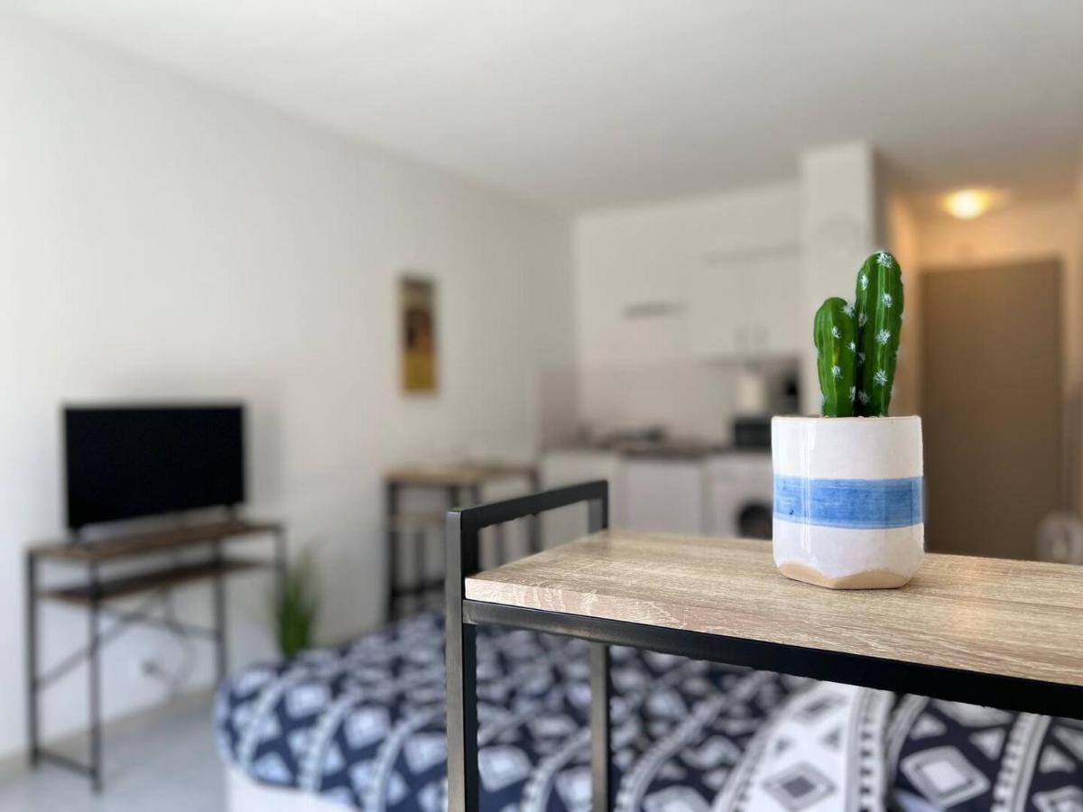 Studio Le 2, Free Parking, Free Wifi, Transports Leilighet Nîmes Eksteriør bilde