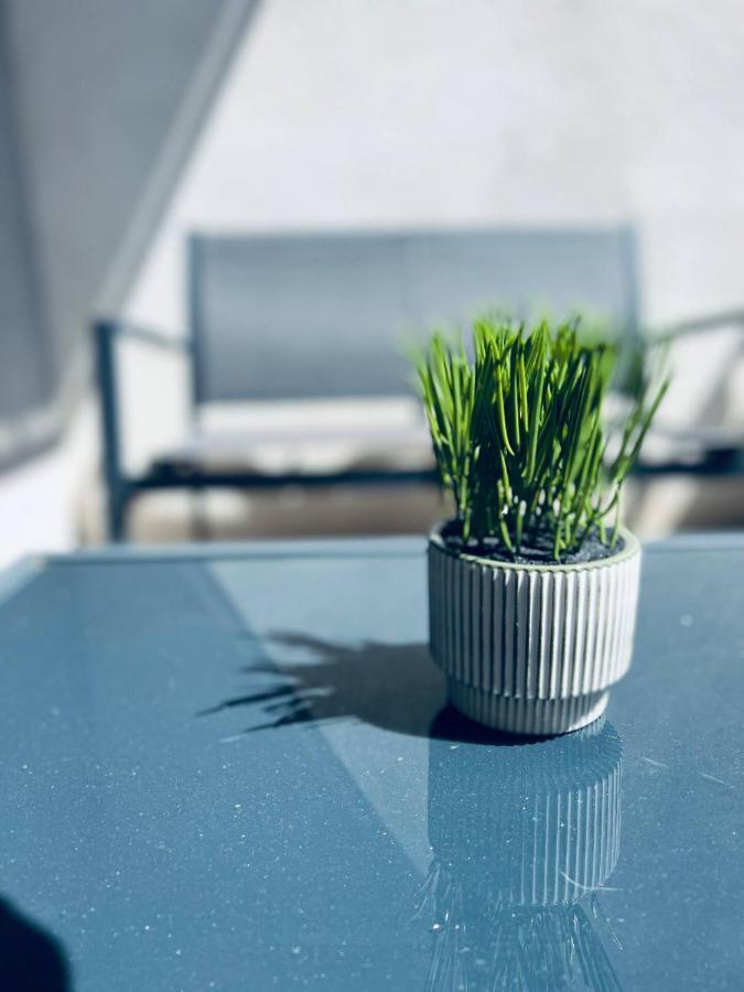 Studio Le 2, Free Parking, Free Wifi, Transports Leilighet Nîmes Eksteriør bilde