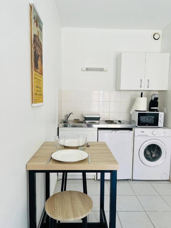 Studio Le 2, Free Parking, Free Wifi, Transports Leilighet Nîmes Eksteriør bilde